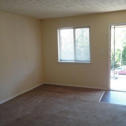 Country Gardens bedroom